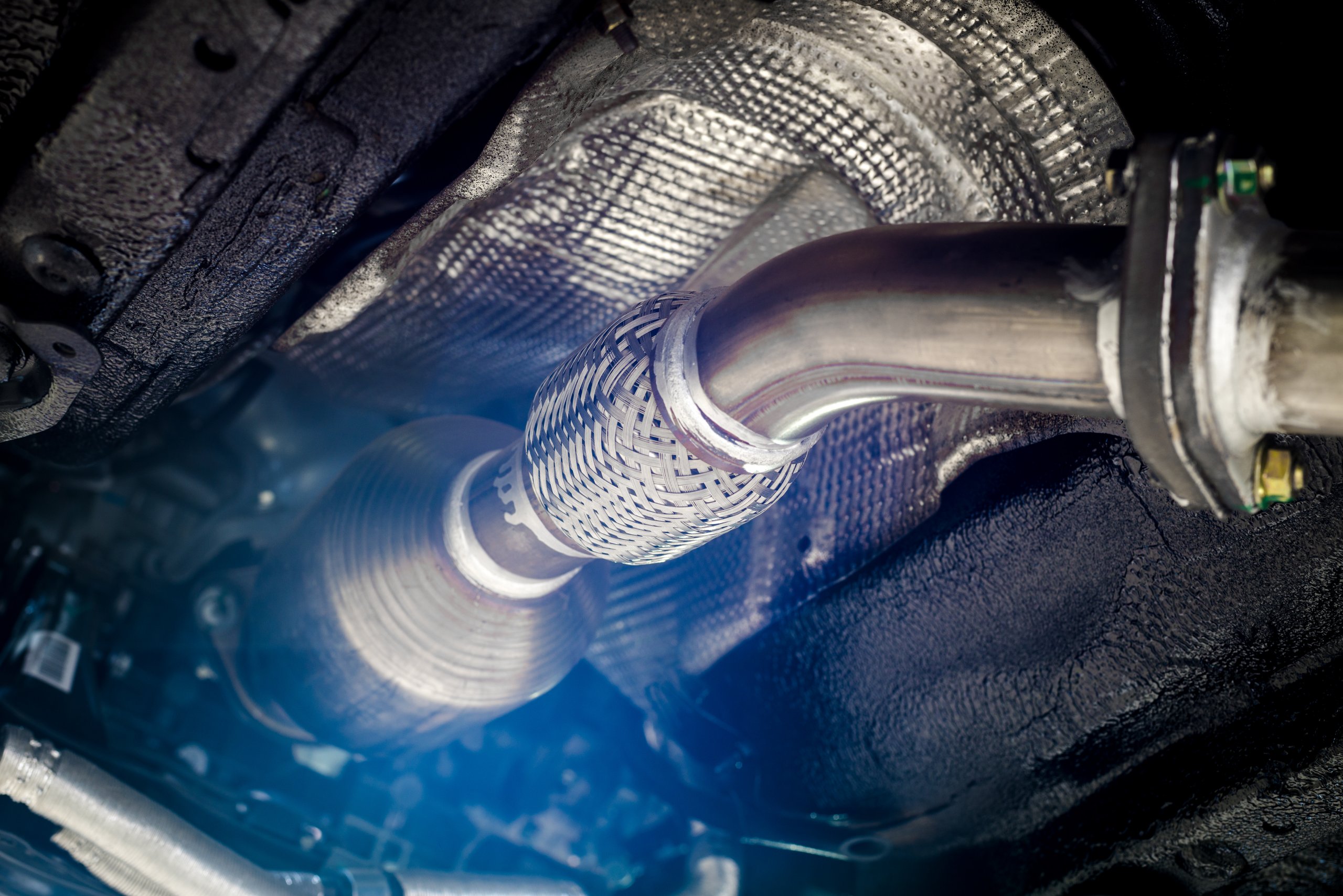 Complete exhaust system used in DPF cleaning